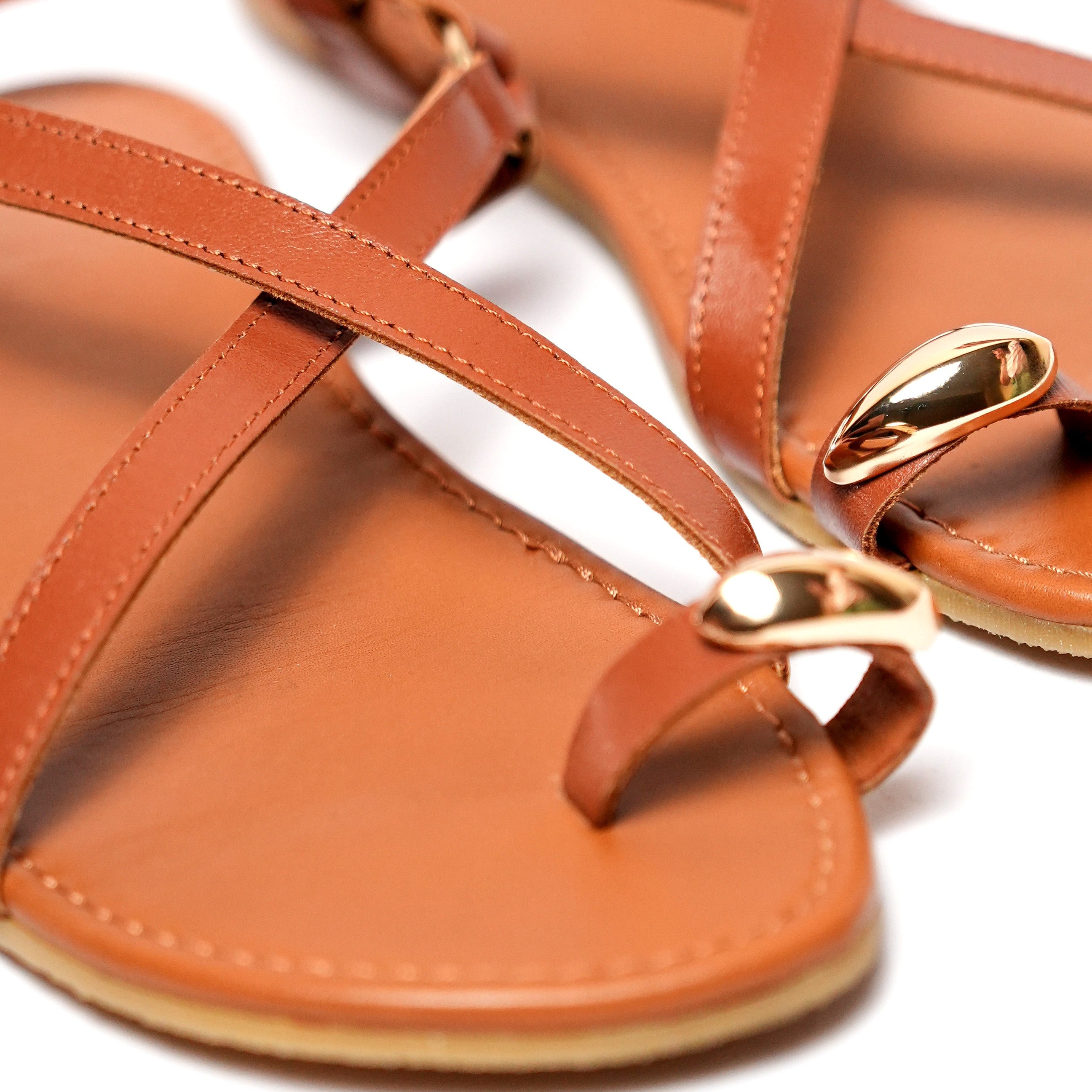Sandalia barefoot bonita de piel para mujer