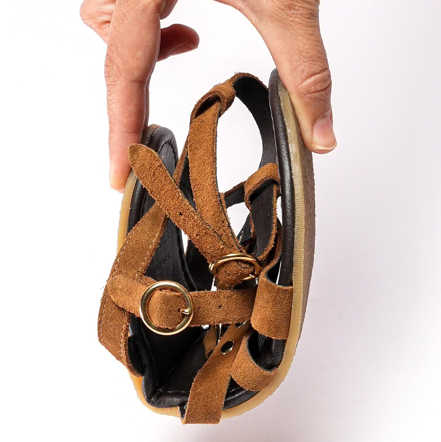 Sandalia barefoot elegante de piel para mujer