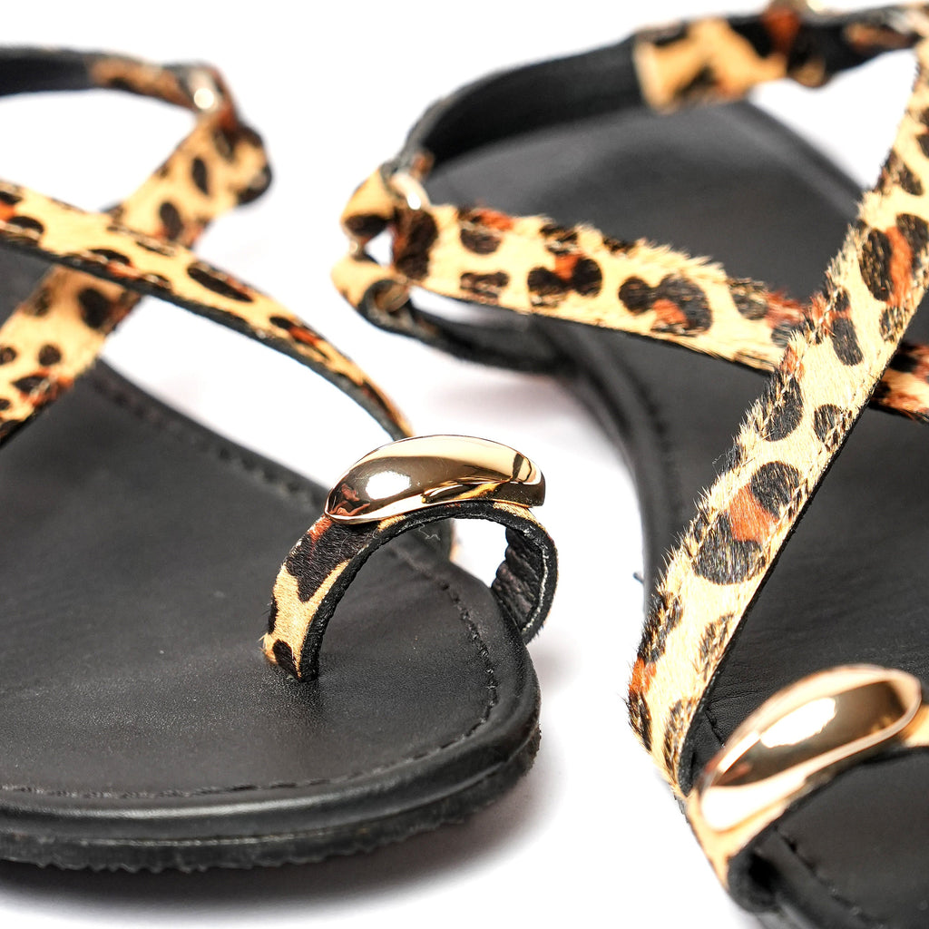 Sandalia barefoot piel para mujer estampado animal print